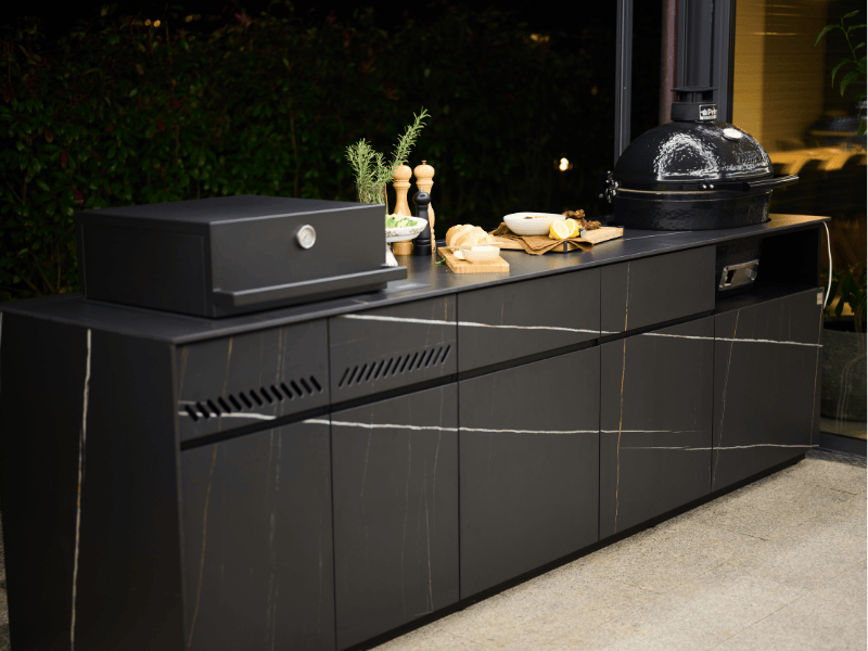 Theiss Outdoorküche für Showcooking, bei Thermogreen