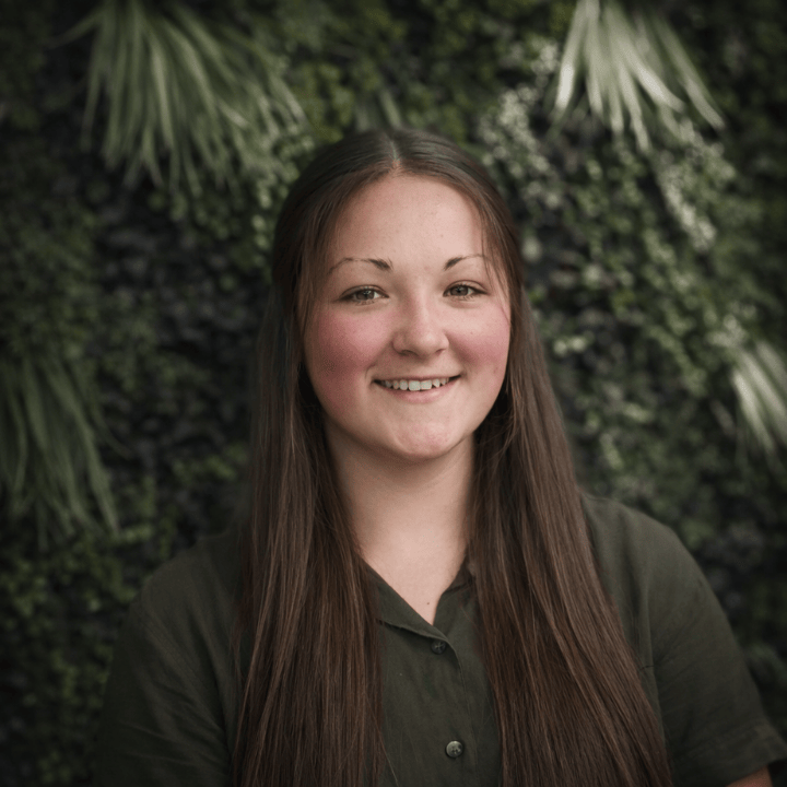 Portrait von Zoë Hannaford, Kundendienst & Administration bei der Thermogreen AG.